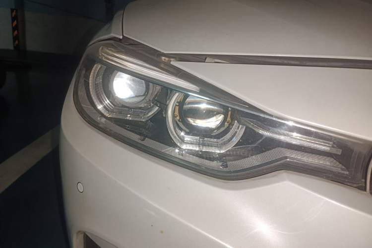 Used BMW 3 Series 2016 320Li Fashion Model Right Front Headlight