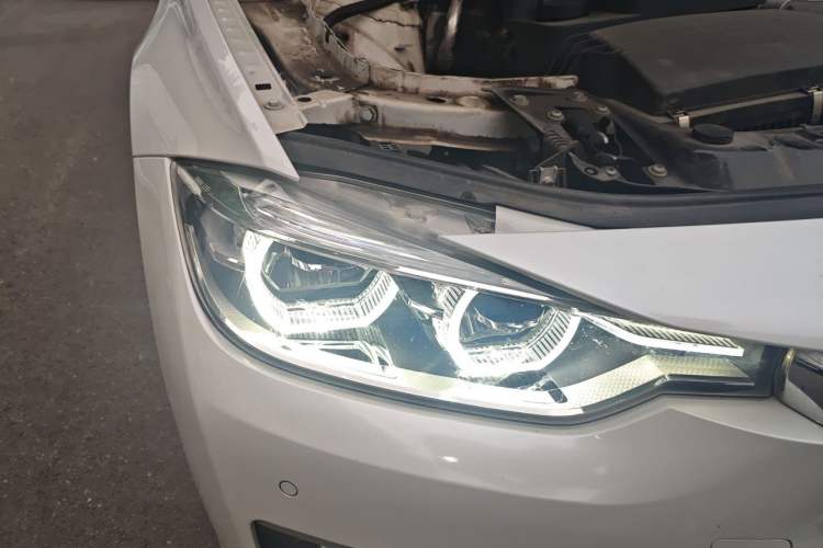 Used BMW 3 Series 2016 320Li Fashion Model Right Front Headlight