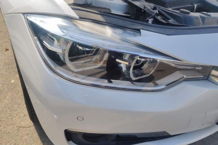 Used BMW 3 Series 2016 320Li Fashion Model Right Front Headlight