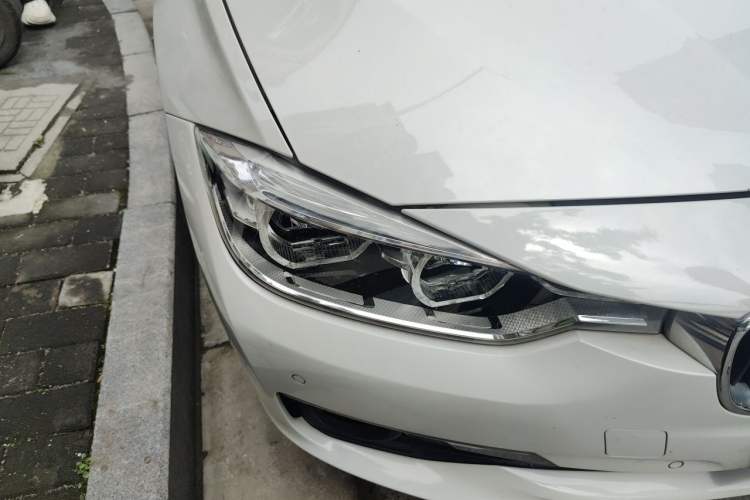 Used BMW 3 Series 2016 328Li Fashion Model Right Front Headlight