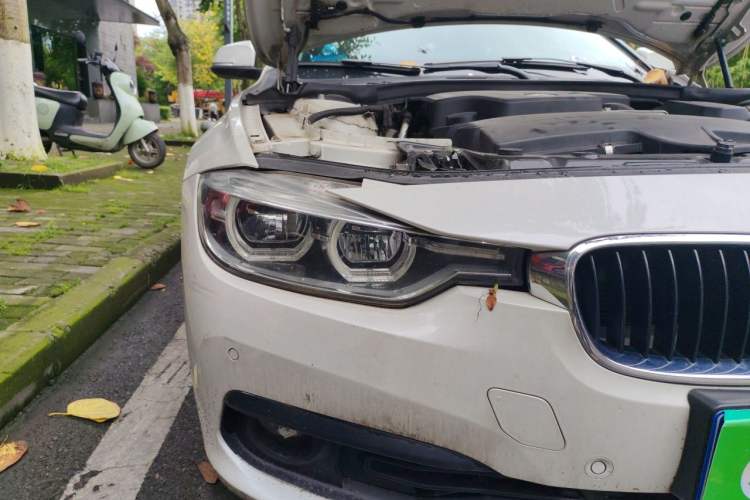 Used BMW 3 Series 2016 320i Fashion Model Right Front Headlight