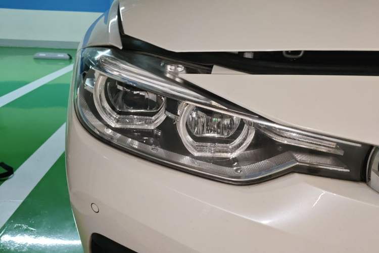 Used BMW 3 Series 2016 316i Fashion Model Right Front Headlight