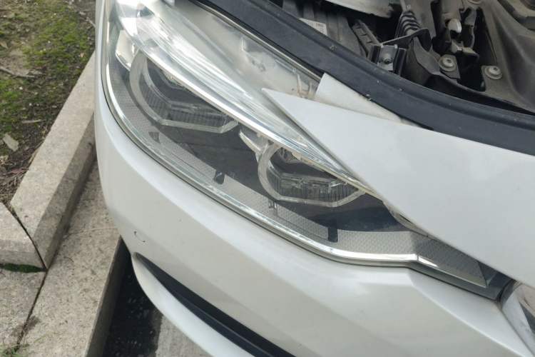 Used BMW 3 Series 2016 320i Fashion Model Right Front Headlight