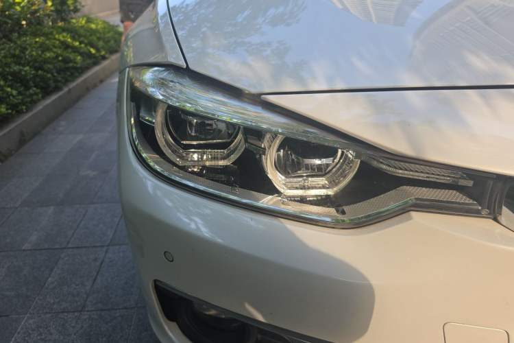 Used BMW 3 Series 2016 320Li Fashion Model Right Front Headlight