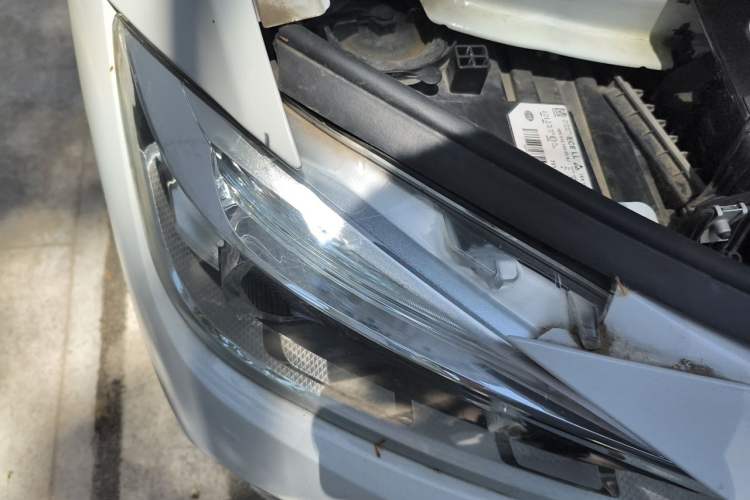Used BMW 3 Series 2016 320i Fashion Model Right Front Headlight