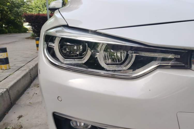 Used BMW 3 Series 2016 320Li Fashion Model Right Front Headlight