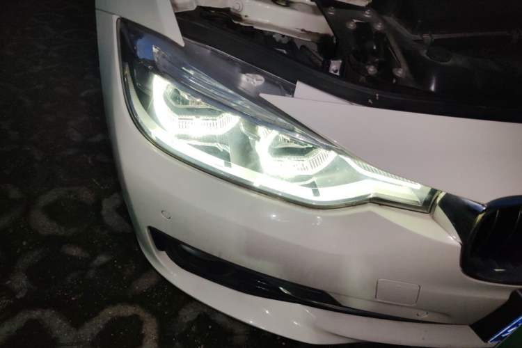 Used BMW 3 Series 2016 320Li Fashion Model Right Front Headlight