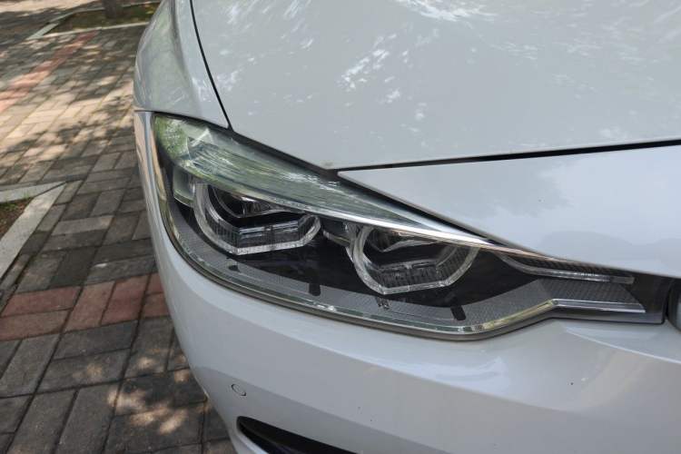 Used BMW 3 Series 2016 320i Fashion Model Right Front Headlight