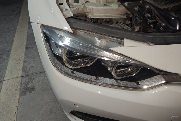 Used BMW 3 Series 2016 320i Fashion Model Right Front Headlight