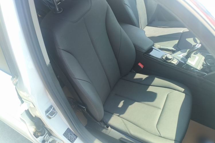 Used BMW 3 Series 2016 320Li Ambition Model Right Front Seat