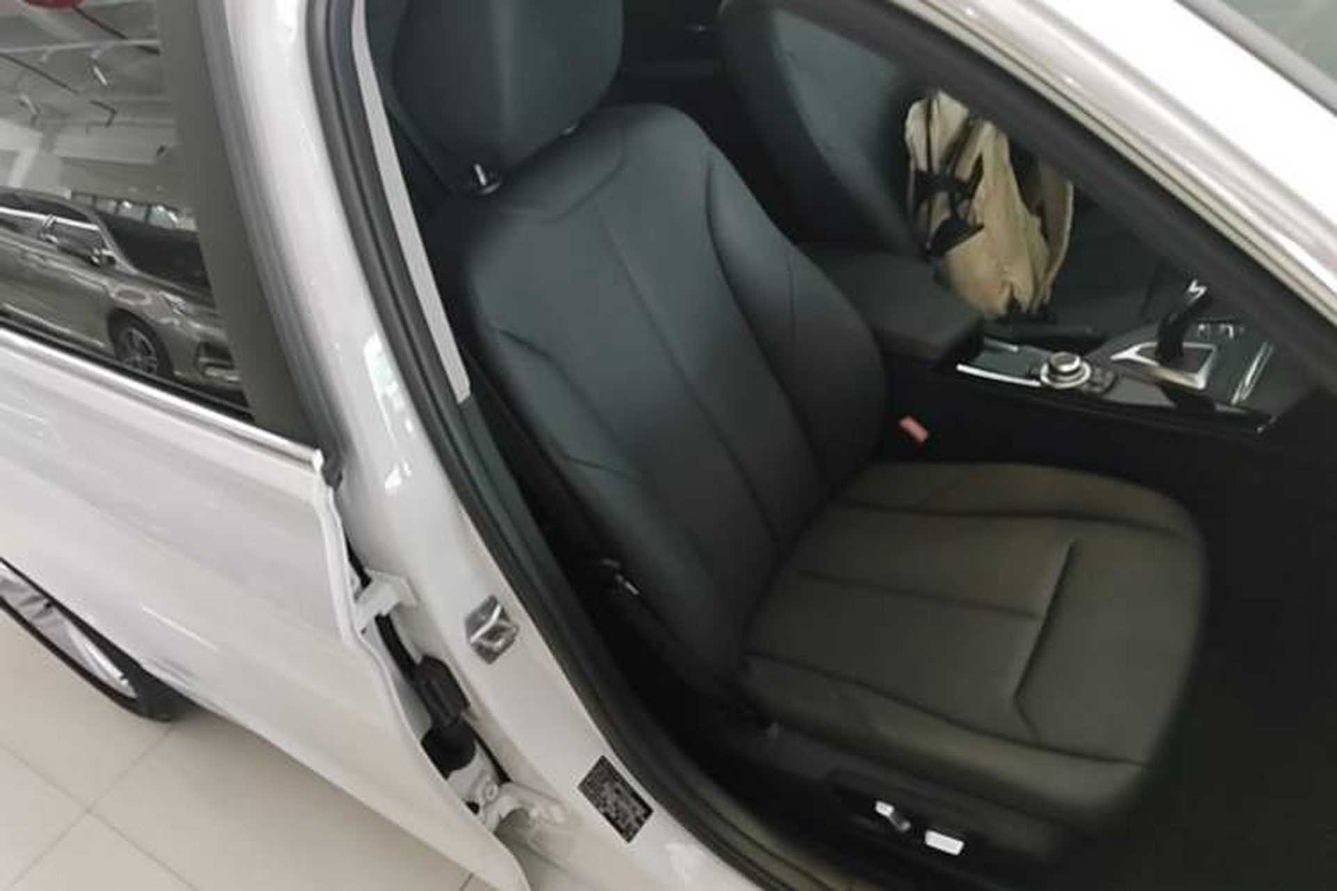 Used BMW 3 Series 2016 320Li Fashion Model Right Front Seat