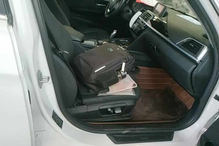 Used BMW 3 Series 2016 320Li Ambition Model Right Front Seat