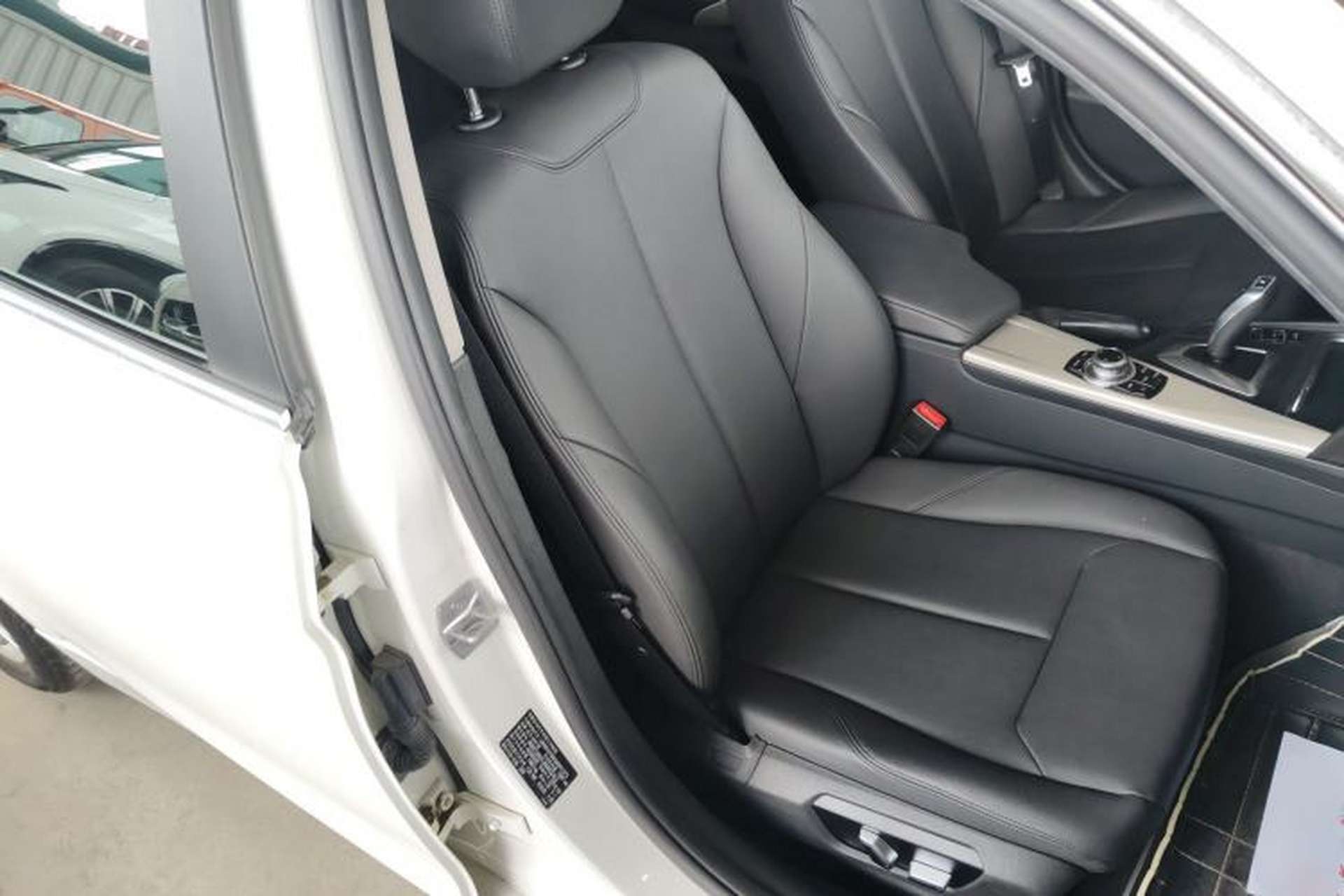 Used BMW 3 Series 2016 320Li Fashion Model Right Front Seat