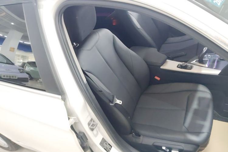 Used BMW 3 Series 2016 320Li Ambition Model Right Front Seat