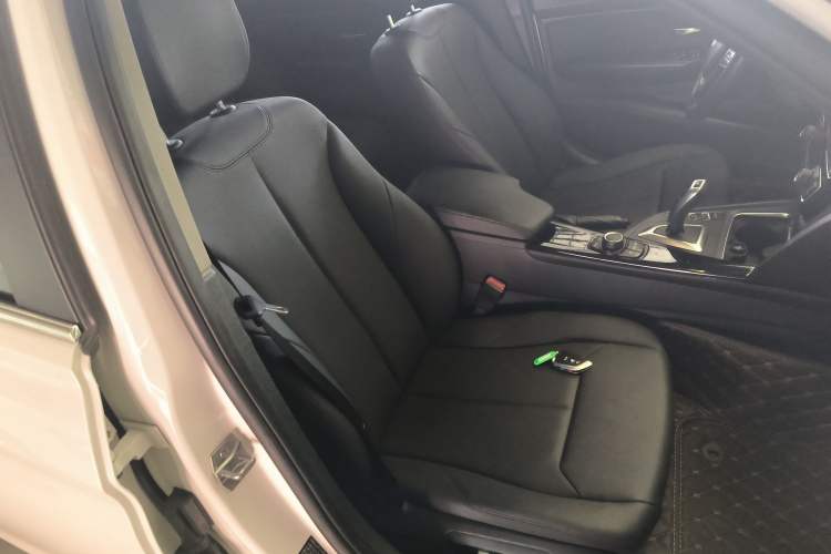 Used BMW 3 Series 2016 320Li Ambition Model Right Front Seat