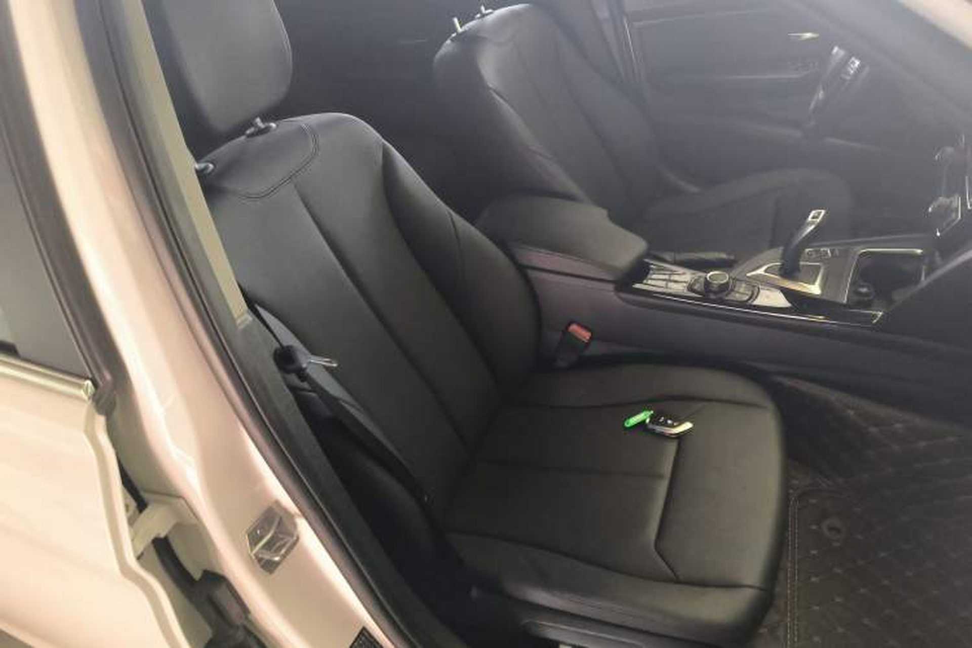 Used BMW 3 Series 2016 320Li Ambition Model Right Front Seat