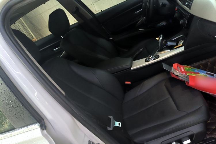 Used BMW 3 Series 2016 320Li Fashion Model Right Front Seat
