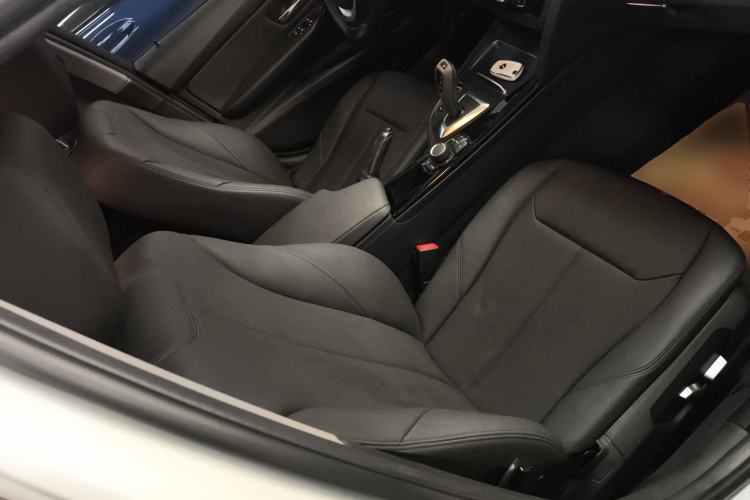 Used BMW 3 Series 2016 316i Fashion Model Right Front Seat