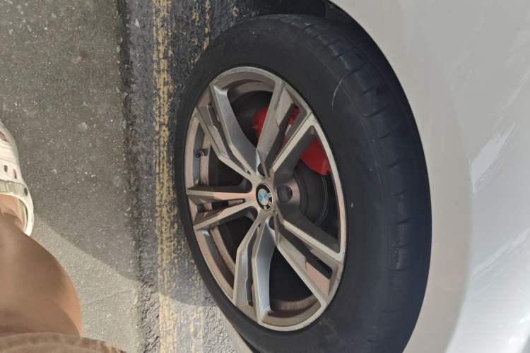 Used BMW 3 Series 2016 320Li Luxury Design Package Right Front Wheel Hub