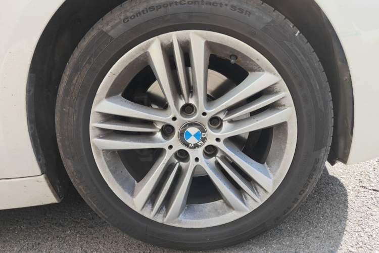 Used BMW 3 Series 2016 320Li Fashion Model Right Front Wheel Hub