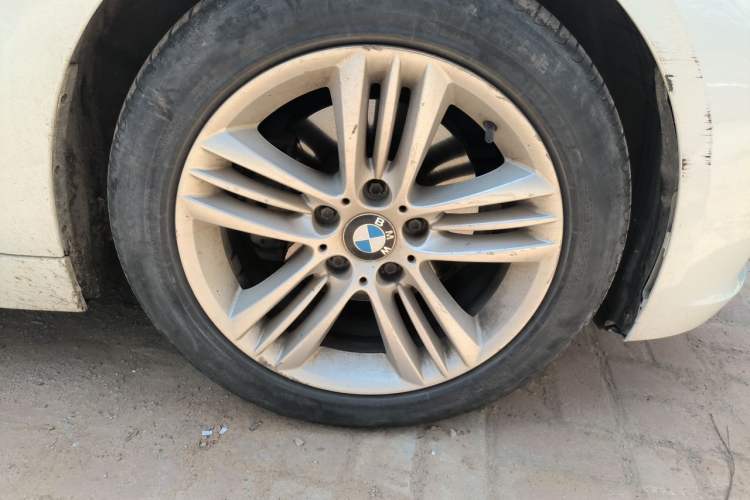 Used BMW 3 Series 2016 320Li Fashion Model Right Front Wheel Hub