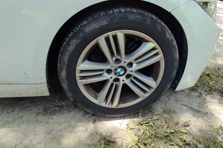 Used BMW 3 Series 2016 320i Fashion Model Right Front Wheel Hub