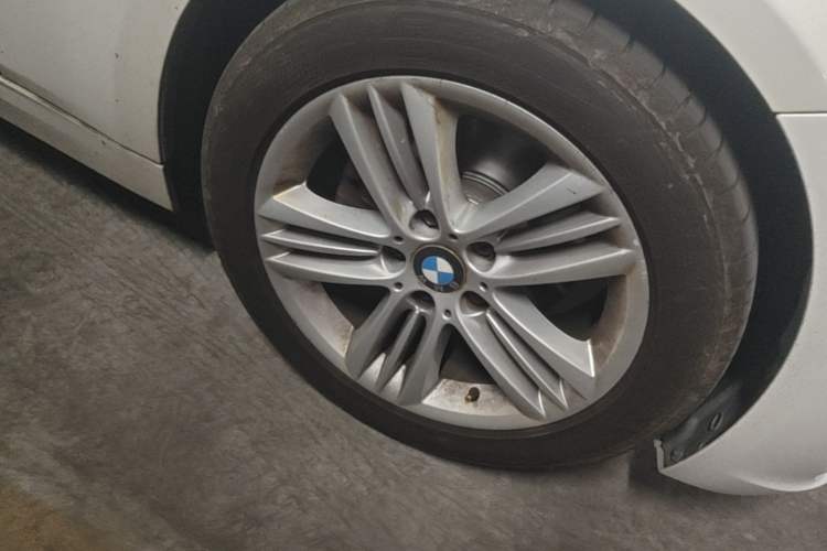 Used BMW 3 Series 2016 320Li Ambition Model Right Front Wheel Hub