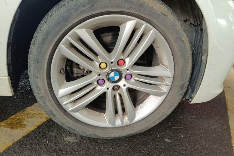 Used BMW 3 Series 2016 320i Fashion Model Right Front Wheel Hub