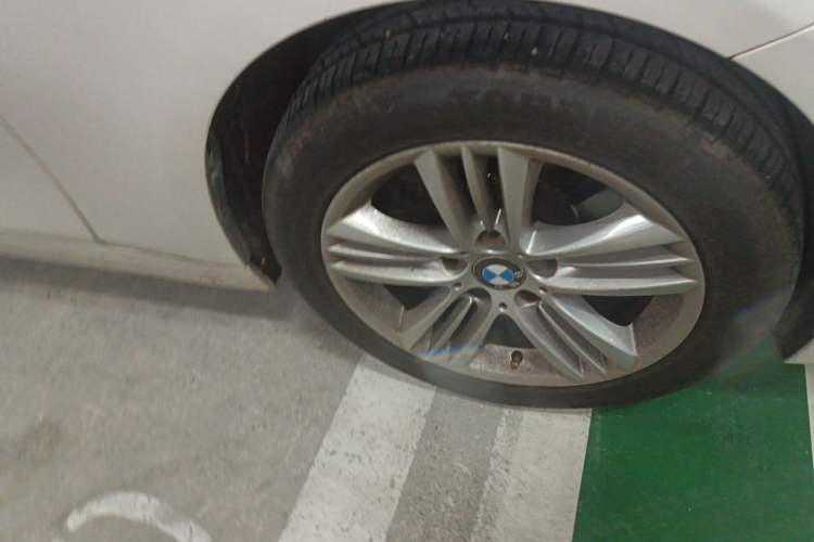 Used BMW 3 Series 2016 320Li Ambition Model Right Front Wheel Hub
