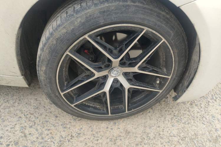 Used BMW 3 Series 2016 316i Fashion Model Right Front Wheel Hub