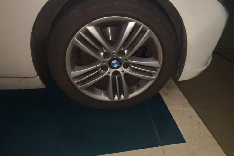 Used BMW 3 Series 2016 320Li Ambition Model Right Front Wheel Hub