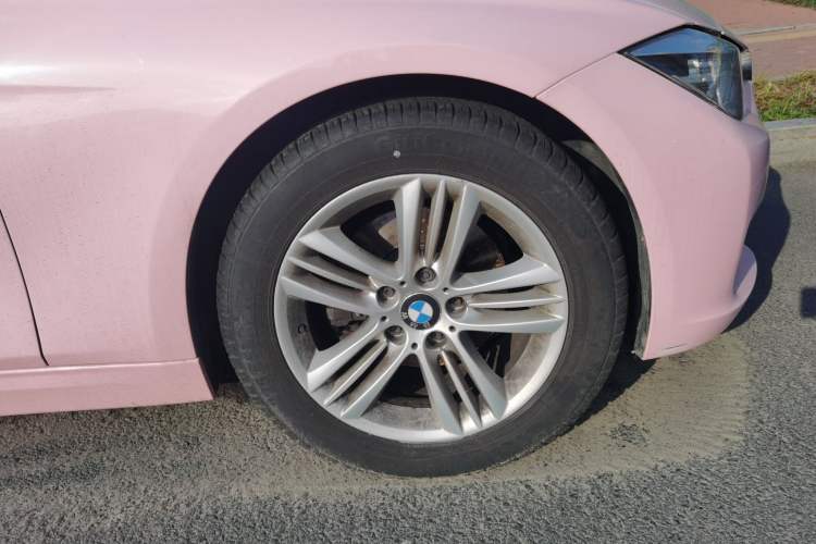 Used BMW 3 Series 2016 320Li Fashion Model Right Front Wheel Hub