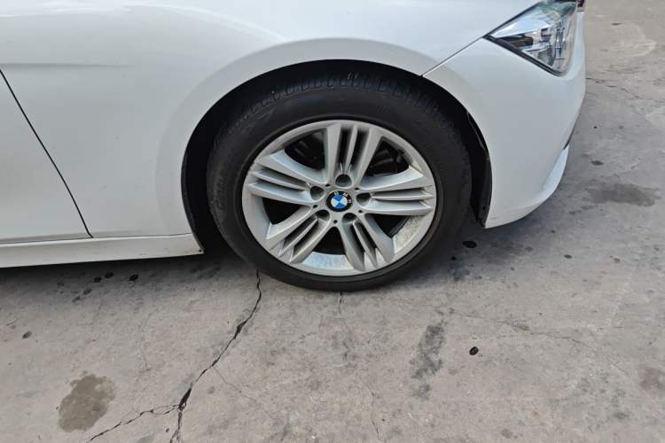 Used BMW 3 Series 2016 320i Fashion Model Right Front Wheel Hub