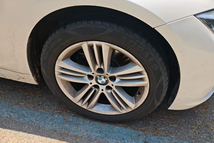 Used BMW 3 Series 2016 320Li Ambition Model Right Front Wheel Hub