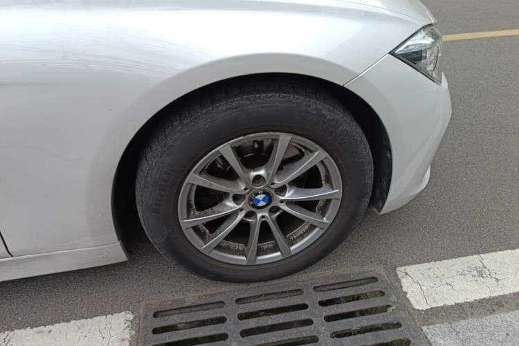 Used BMW 3 Series 2016 316i Fashion Model Right Front Wheel Hub