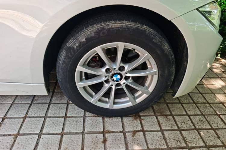 Used BMW 3 Series 2016 316i Fashion Model Right Front Wheel Hub