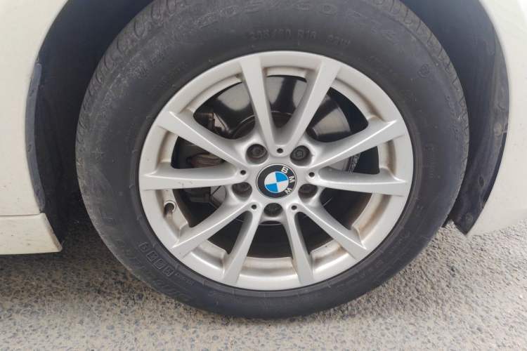 Used BMW 3 Series 2016 316i Fashion Model Right Front Wheel Hub