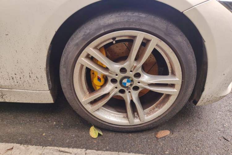 Used BMW 3 Series 2016 320i Fashion Model Right Front Wheel Hub