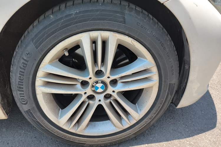 Used BMW 3 Series 2016 320Li Fashion Model Right Front Wheel Hub