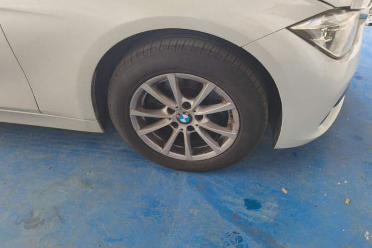 Used BMW 3 Series 2016 316i Fashion Model Right Front Wheel Hub