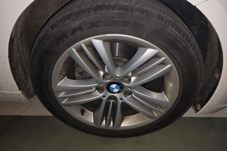 Used BMW 3 Series 2016 320Li Ambition Model Right Front Wheel Hub