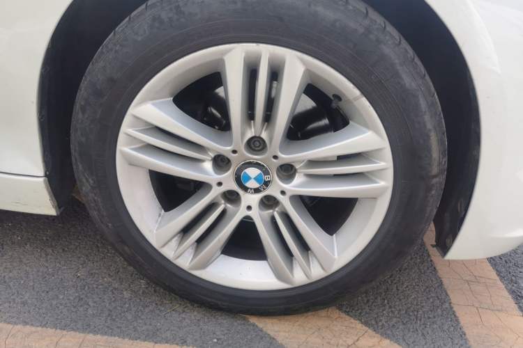 Used BMW 3 Series 2016 320Li Ambition Model Right Front Wheel Hub