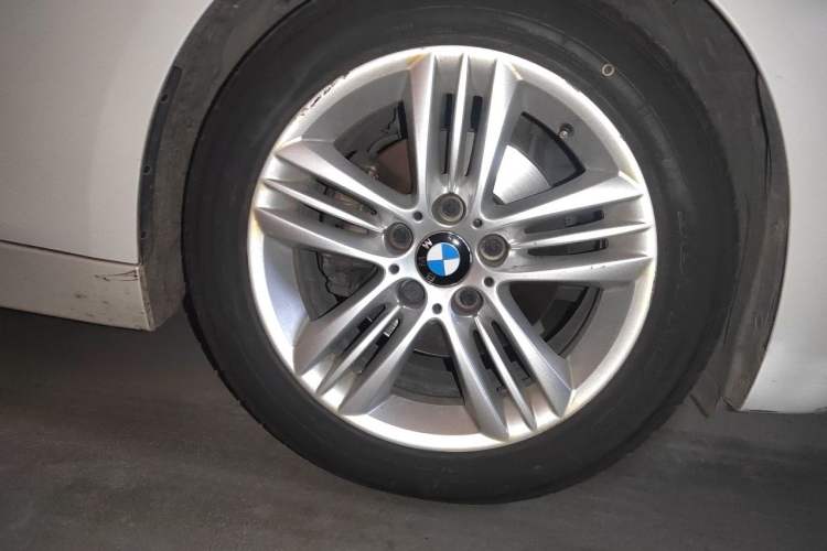 Used BMW 3 Series 2016 320i Fashion Model Right Front Wheel Hub