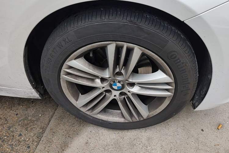 Used BMW 3 Series 2016 320i Fashion Model Right Front Wheel Hub