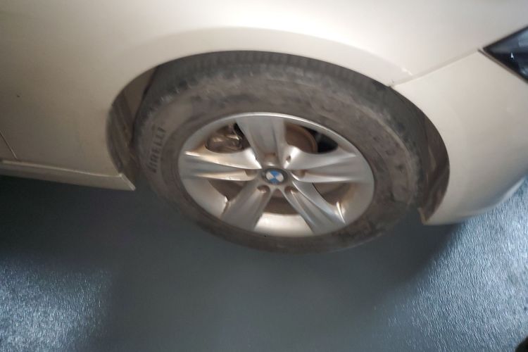 Used BMW 3 Series 2016 316Li Fashion Model Right Front Wheel Hub