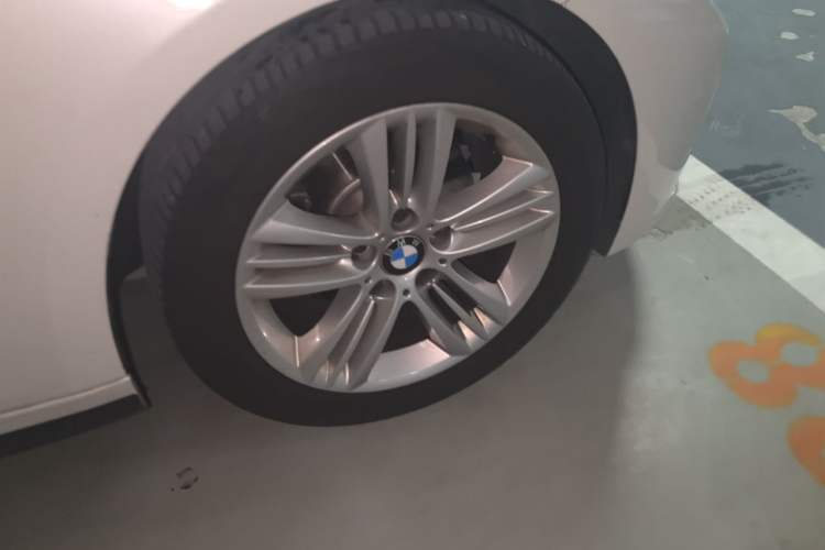 Used BMW 3 Series 2016 320Li Ambition Model Right Front Wheel Hub