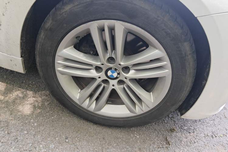 Used BMW 3 Series 2016 320Li Ambition Model Right Front Wheel Hub