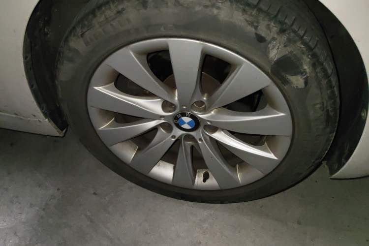 Used BMW 3 Series 2016 328Li Fashion Model Right Front Wheel Hub