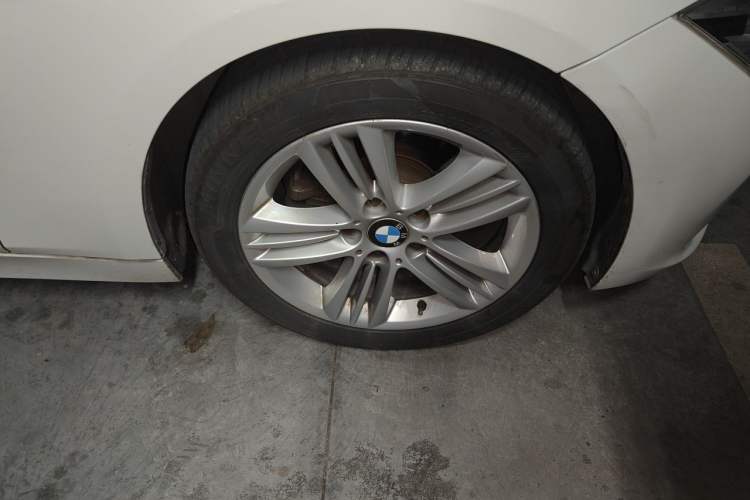 Used BMW 3 Series 2016 320i Fashion Model Right Front Wheel Hub