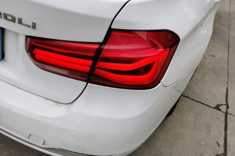 Used BMW 3 Series 2016 320Li Ambition Model Right Rear Taillight